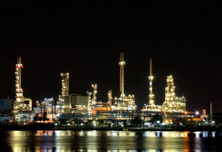 Iran Halts Petrochemical Exports to Secure Domestic Supply